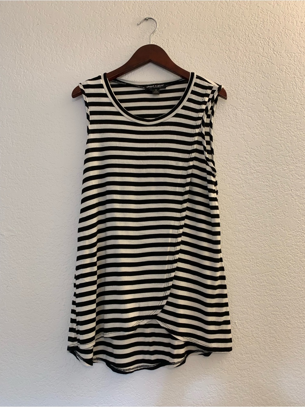 About A Girl Black & White Striped Rayon Sleeveless Tank Top | S